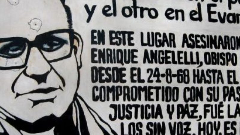 Gestos de vida y resistencia: la obra poética de Enrique Angelelli